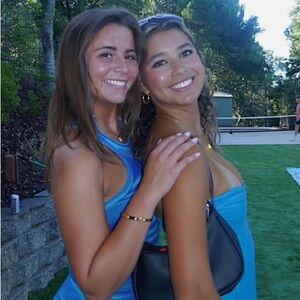 Meet your Posher, Posh